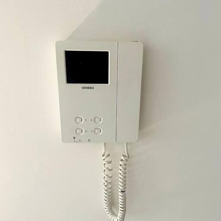 #215 1 Bed Serviced Apartment Дербі Екстер'єр фото